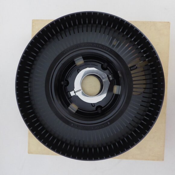 VINTAGE KODAK SLIDE TRAY CAROUSEL IN BOX HOLDS 80 SLIDES USED - Picture 3 of 9